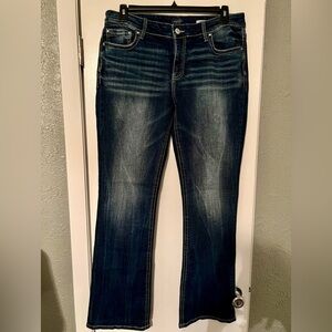 Like New! Vigoss Bootcut Jeans, Size 33 with an inseam of 34